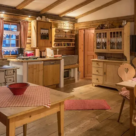 Huette Almrausch * Oberstdorf